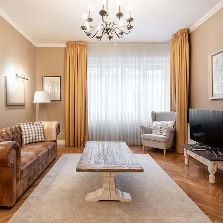 Paulay Deluxe 2 Apartment *