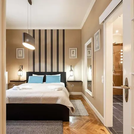 Paulay Deluxe 2 Apartament *