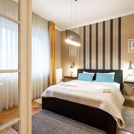 Paulay Deluxe 2 Apartament
